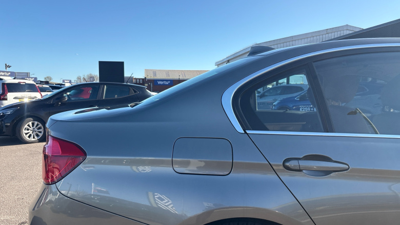 BMW 3 Series 320d Luxury 4dr Step Auto Diesel Saloon